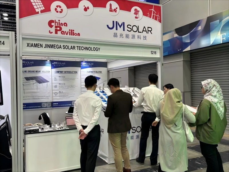 Sostenere lo sviluppo del fotovoltaico nel sud-est asiatico: JinMega debutta all'International Green Energy Expo in Malesia