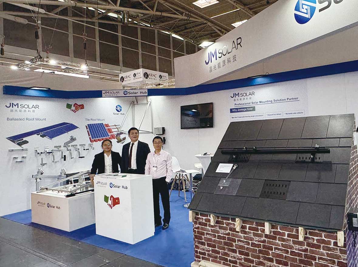 JinMega si è presentato alla fiera fotovoltaica di Monaco in Germania