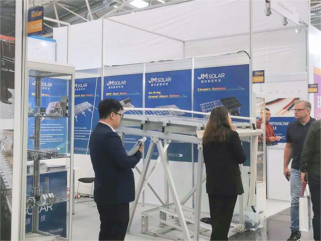 2023 Intersolar Europe in Germania, Jinmega sul palco